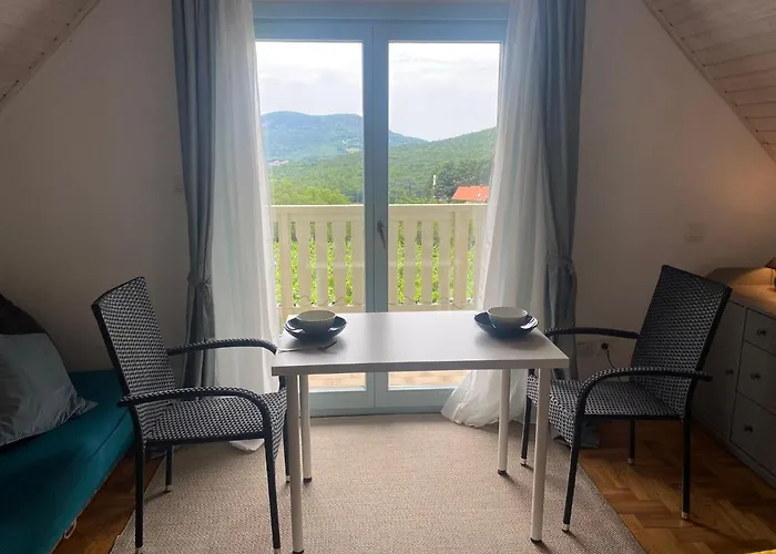 Vine Apartman *